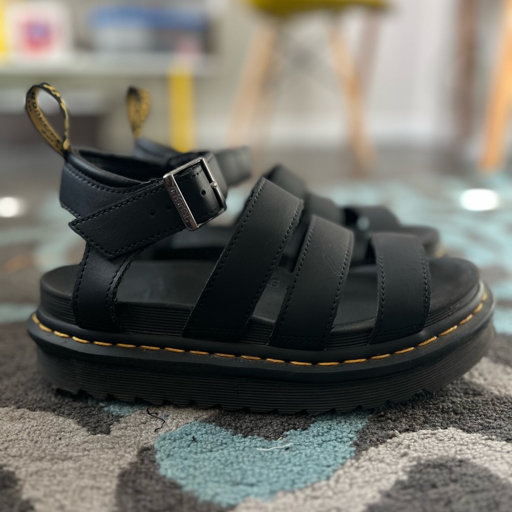 Dr.Martens BLAIR platform sandals
